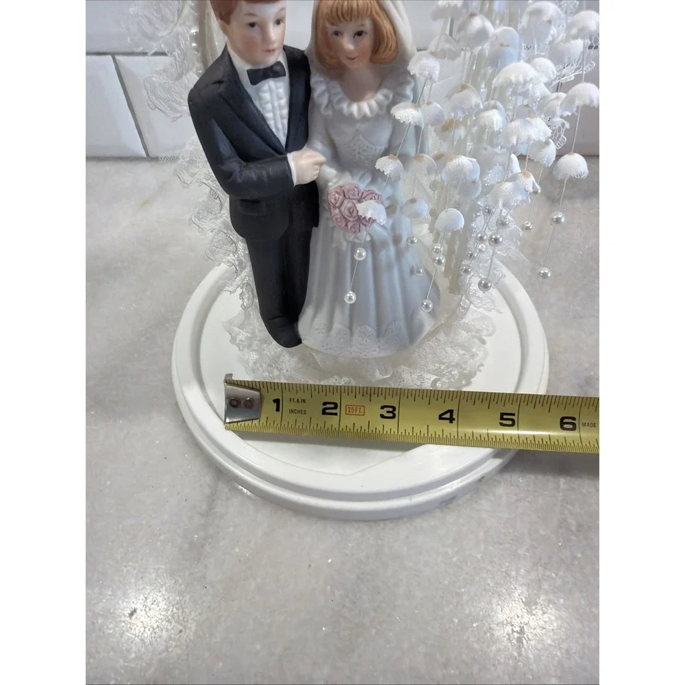 Vintage 1990's Wilton Designer Series Wedding Cake Topper Bride and Groom GW995